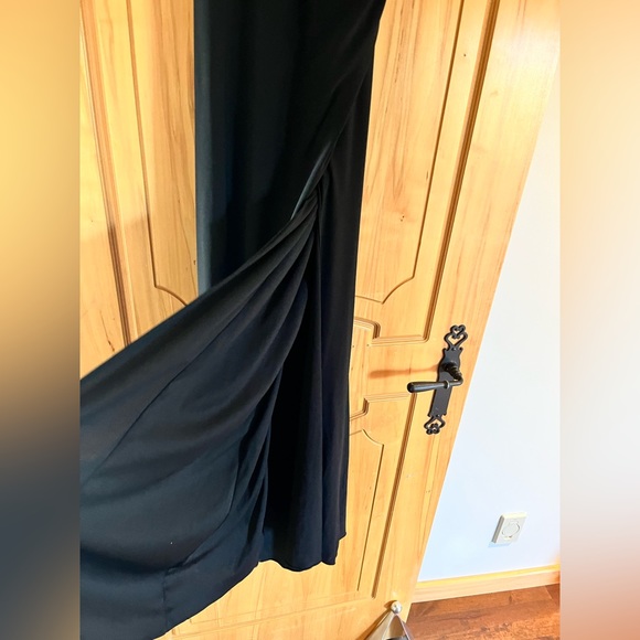 Xscape Formal Dress sz 6 - Picture 7 of 13